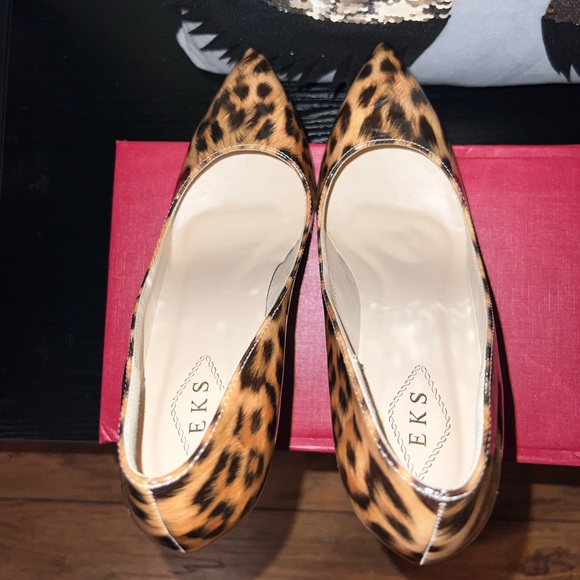 Leopard Pumps w/ Red Bottoms - Vocosi Shoes - Picture 6 of 6